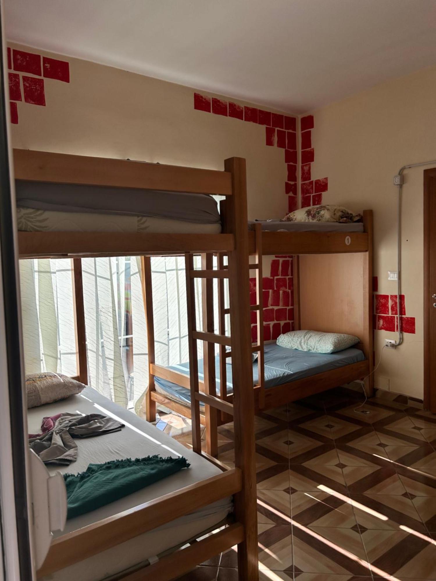 D1 Hostel تيرانا المظهر الخارجي الصورة